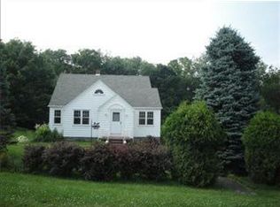200 Vogliano St, Meadow Lands, PA 15347