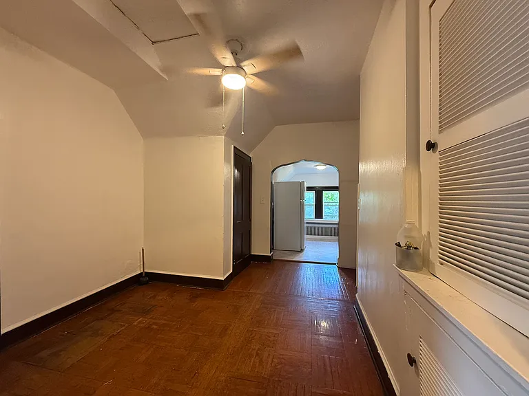 28 Center St #3 — Photo 4
