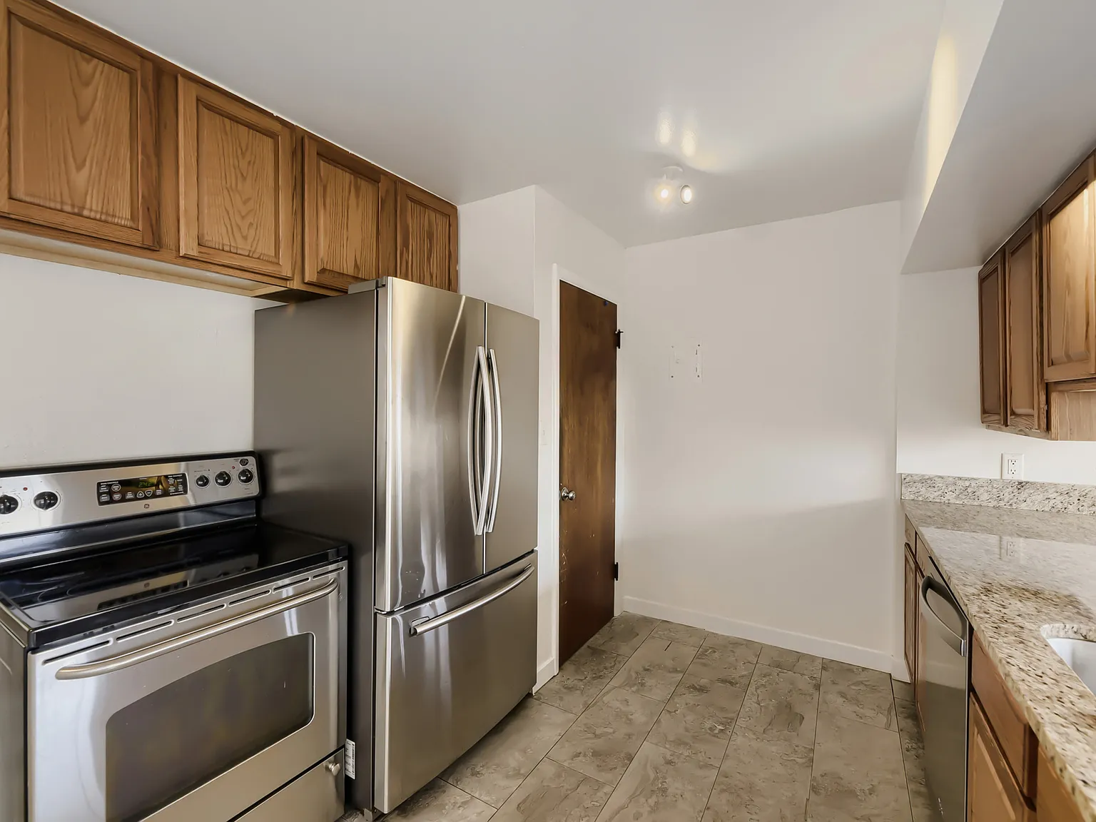 4757 South Jason Street - 1 — Photo 4
