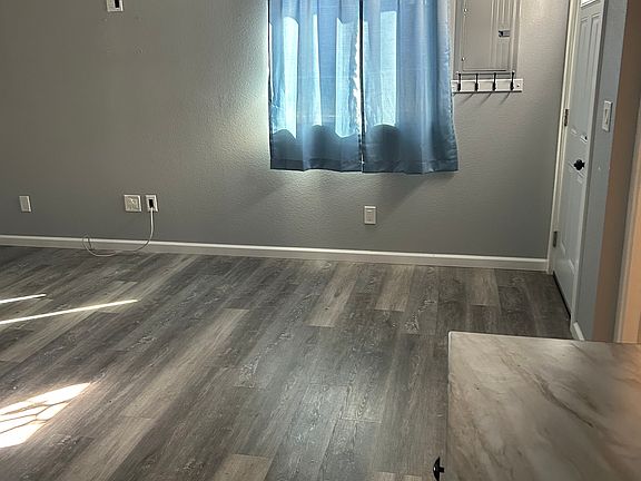 5th image of 232 Lofas Pl #2