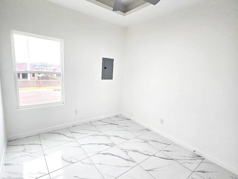 3201 Magdalena St — Photo 10