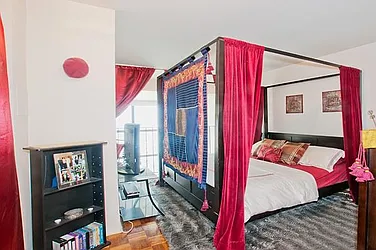 Rented by Nest Seekers International