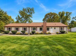 6907 Elmwood Dr, Solon, OH 44139
