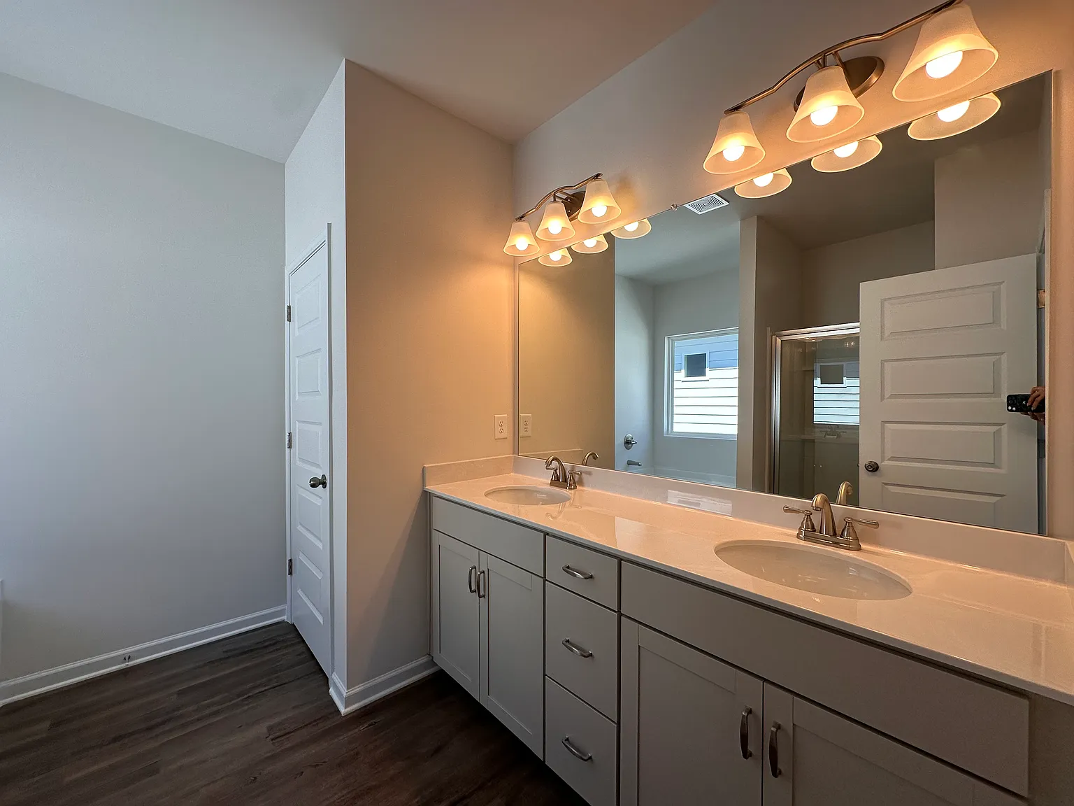 3 bed, 2.5 bath, $2,145 — Photo 4