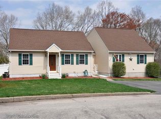 124 Setian Ln, West Warwick, RI 02893