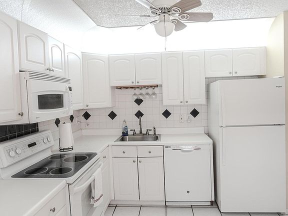 3rd image of 4520 Feivel Road #49