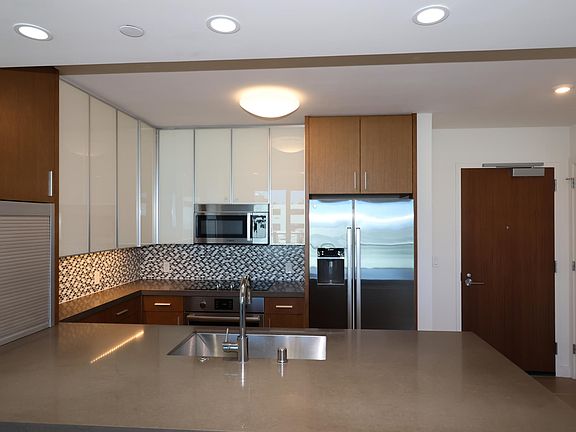 2nd image of 600 Ala Moana Blvd #402