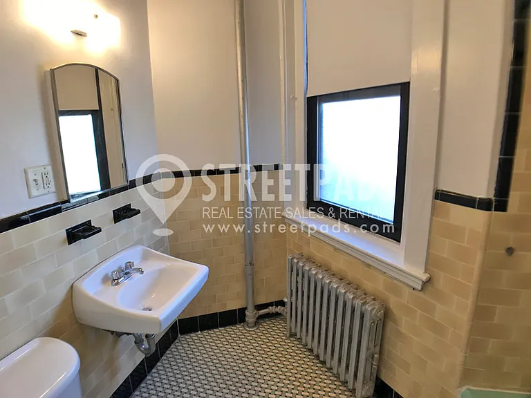 504 Beacon St #45 — Photo 15