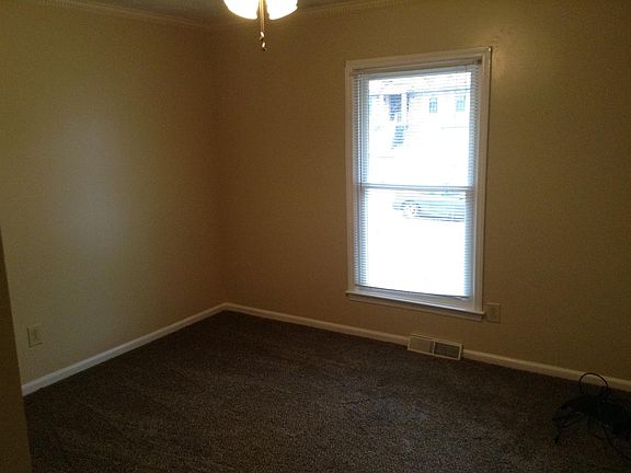 3rd image of 270 Argonne Cir #101