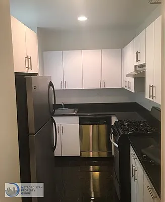 Rented by Metropolitan Property Group | media 11