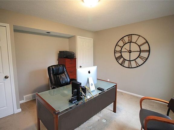 5th image of 4250 Sir Robert Ave