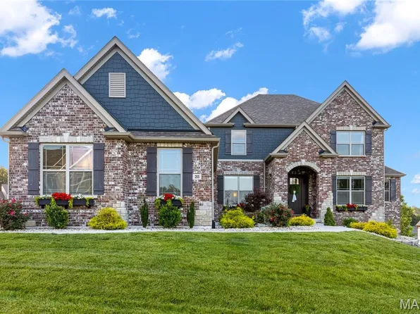 205 Westleigh Ct, Wentzville, MO 63385