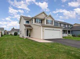 46 Rockdale Trl, Rochester, NY 14612