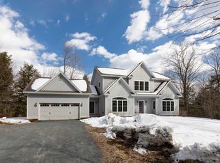 88 Davenport Ln, Quechee, VT 05059