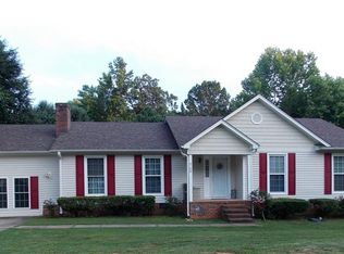 4108 Butterfield Dr, Greensboro, NC 27405