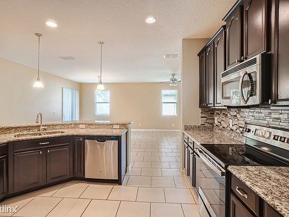 3rd image of 781 Galway Blvd