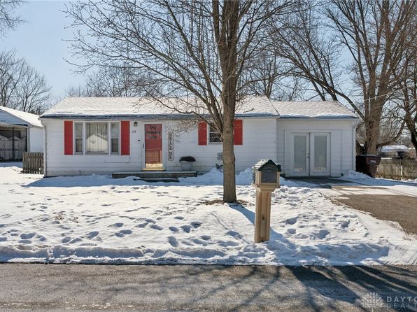 153 Montgomery Ave, Carlisle, OH 45005