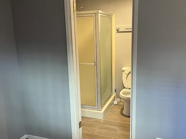 210 E Plymouth St — Photo 12
