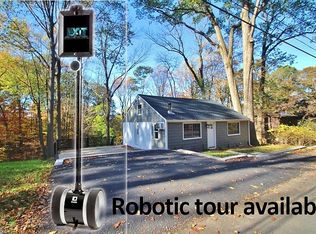 392 Springbrook Trl, Sparta, NJ 07871