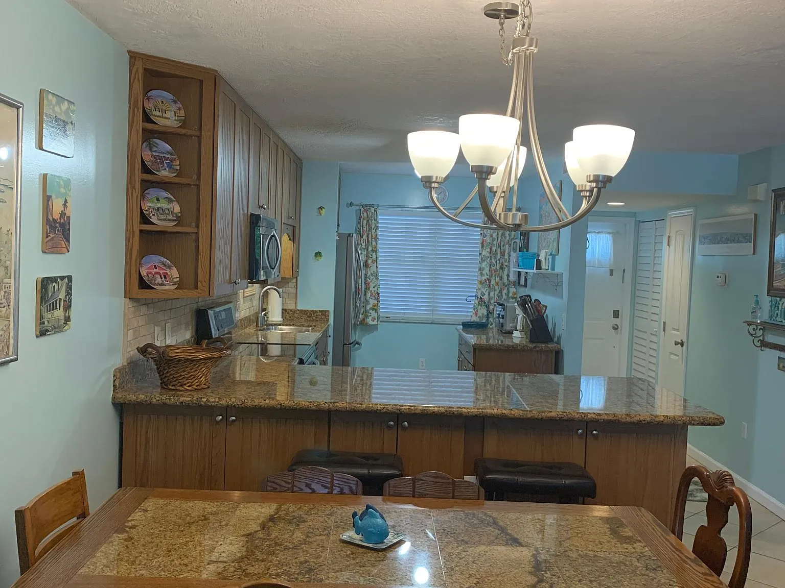 2 bed, 1099 sqft, $3,500 — Photo 4