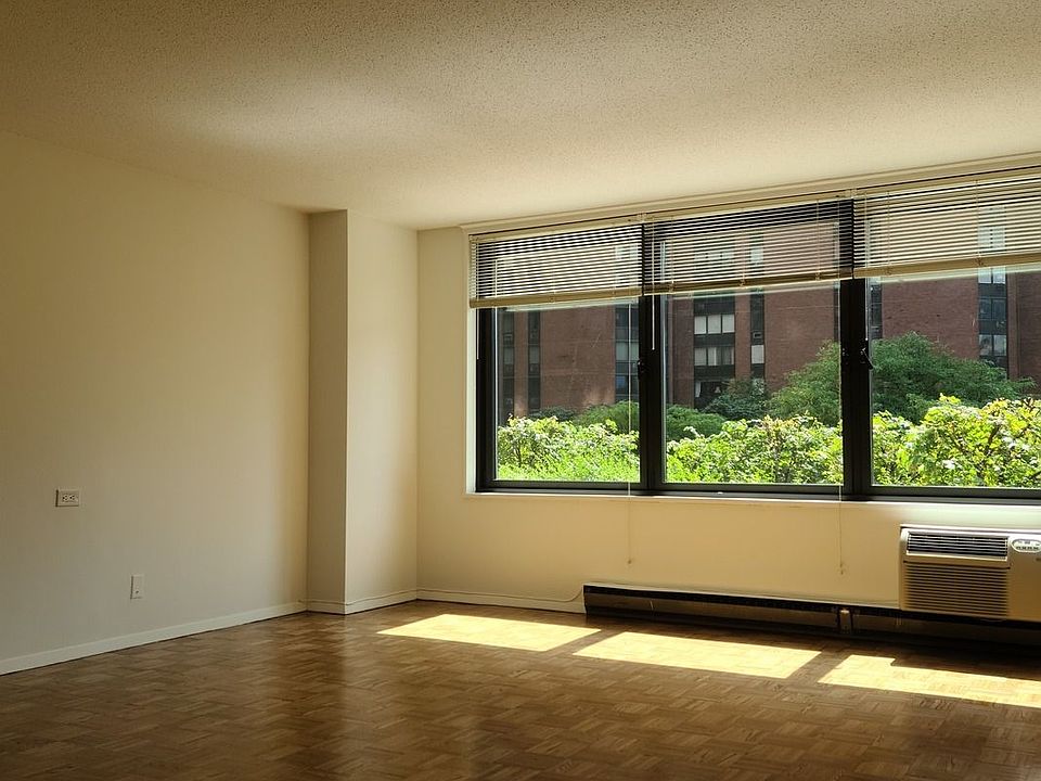1st image of 1623 3rd Ave APT 4J