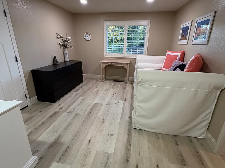 16 Cobblestone Ct #B — Photo 6