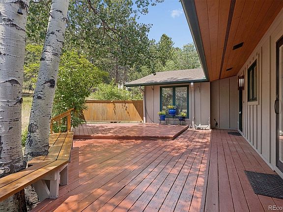 4th image of 2449 Inverness Place