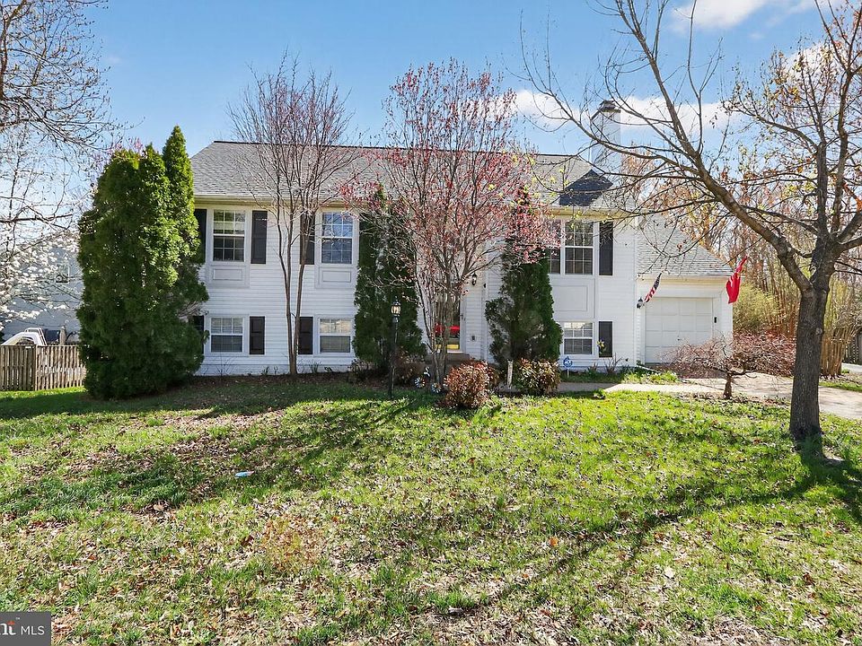 1st image of 73 Saint Roberts Dr