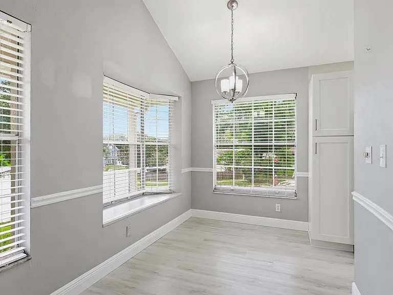 3726 Albion Ct — Photo 8