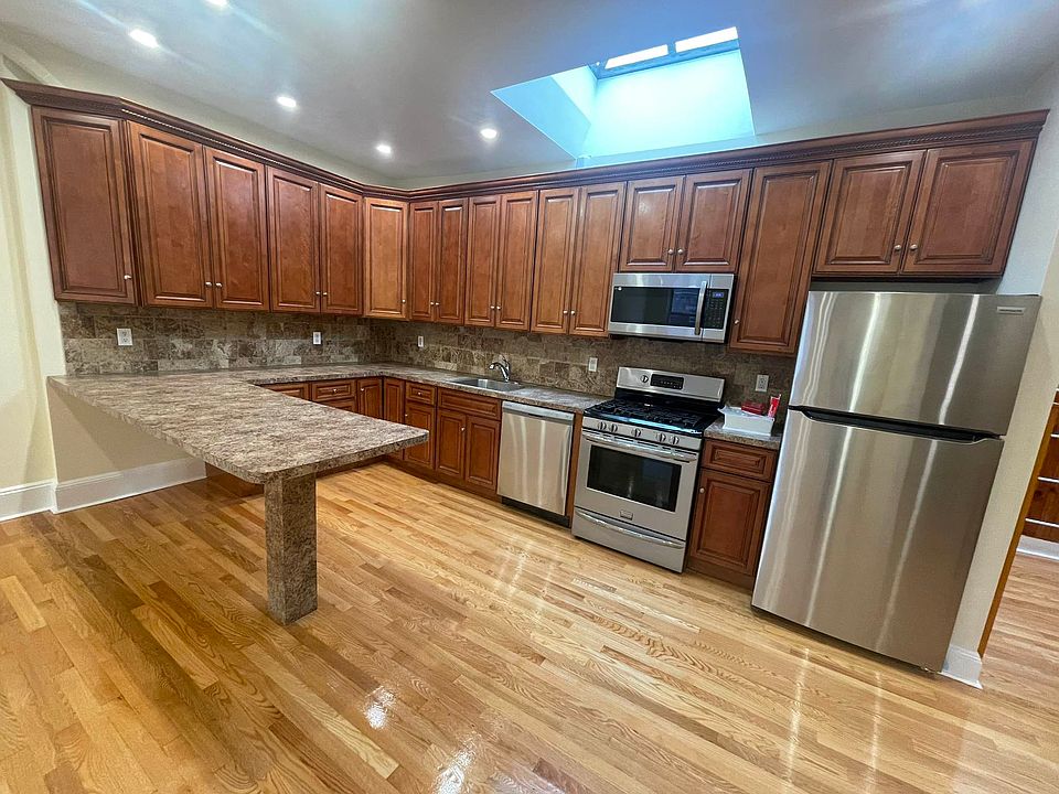 1st image of 28-03 23rd Ave #2B