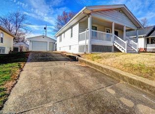 315 S 23rd Pl, Decatur, IL 62521