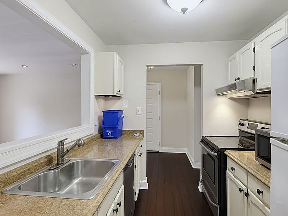 4th image of 13123 Wonderland Way APT 2