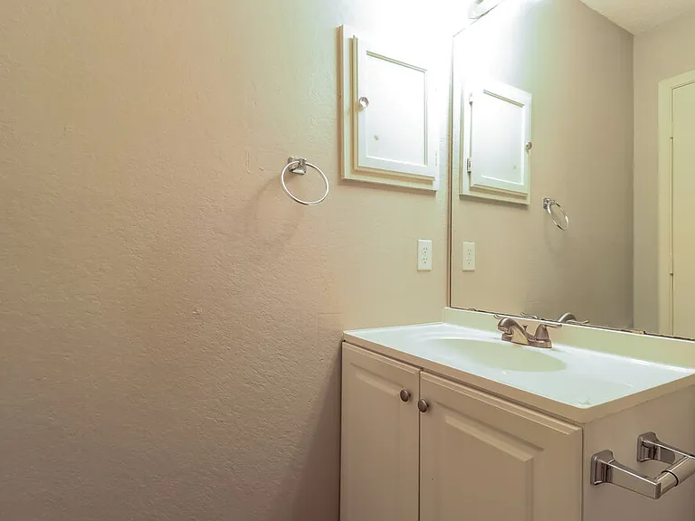 4803 Glen Valley Dr — Photo 14