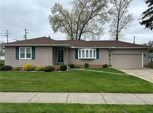 1918 Grant Rd, Wickliffe, OH 44092