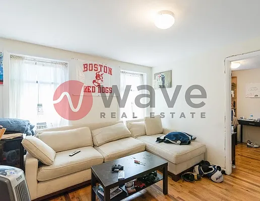Rented by Wave Real Estate Group | media 57