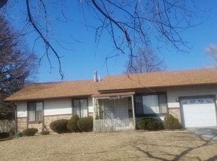 514 Farm View Rd, University Park, IL 60484