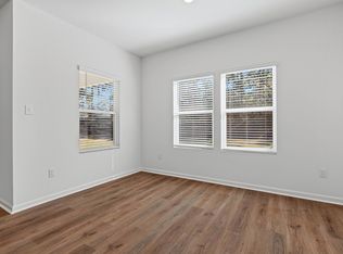 3698 Olivia Dr, Ocean Springs, MS 39564