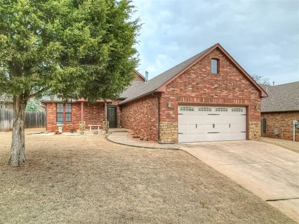 2317 Tuscan Ln, Edmond, OK 73034