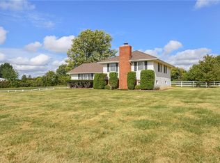 25531 Tonganoxie Dr, Leavenworth, KS 66048