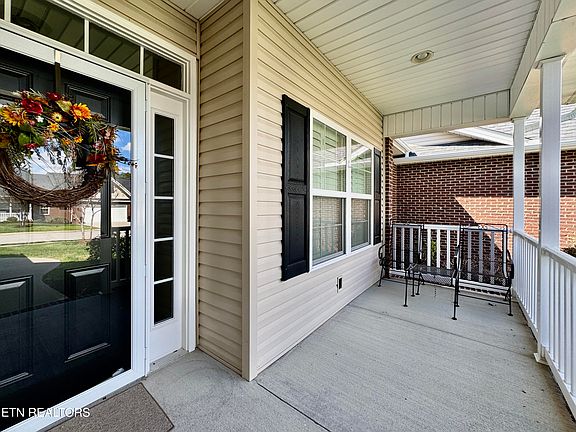 3rd image of 1511 Ashby Field Ln