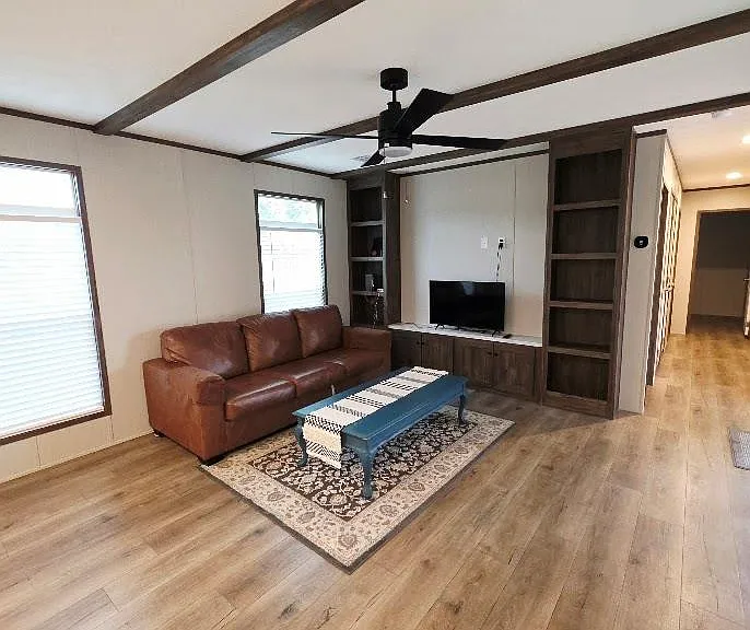 151 Lueb Ln — Photo 4
