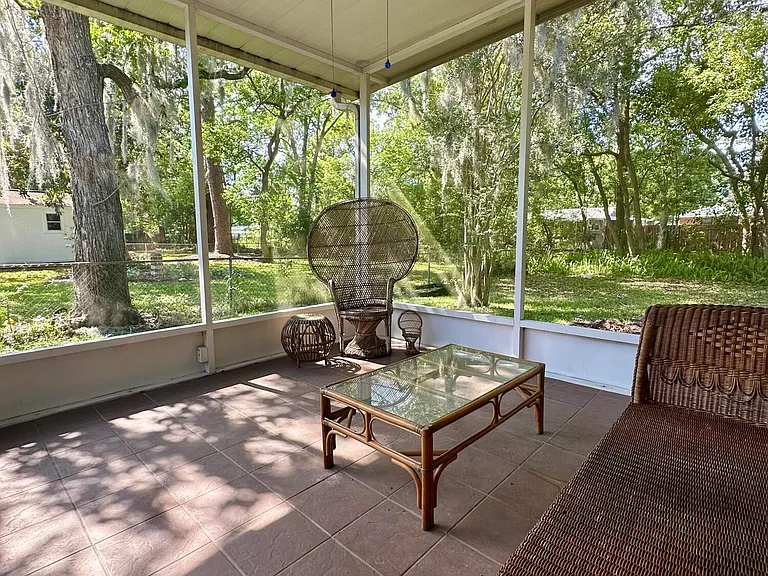 5351 Royce Ave — Photo 4