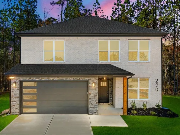 220 Galway Ln, Hampton, GA 30228