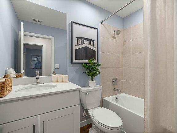 5th image of 4968 SW 83rd Pl