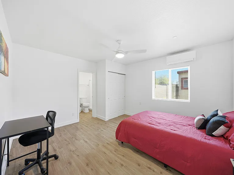 Private heating/cooling, Full size bed, night stand, desk, desk chair & closet