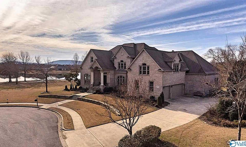 1st image of 2901 Kincade Way SE