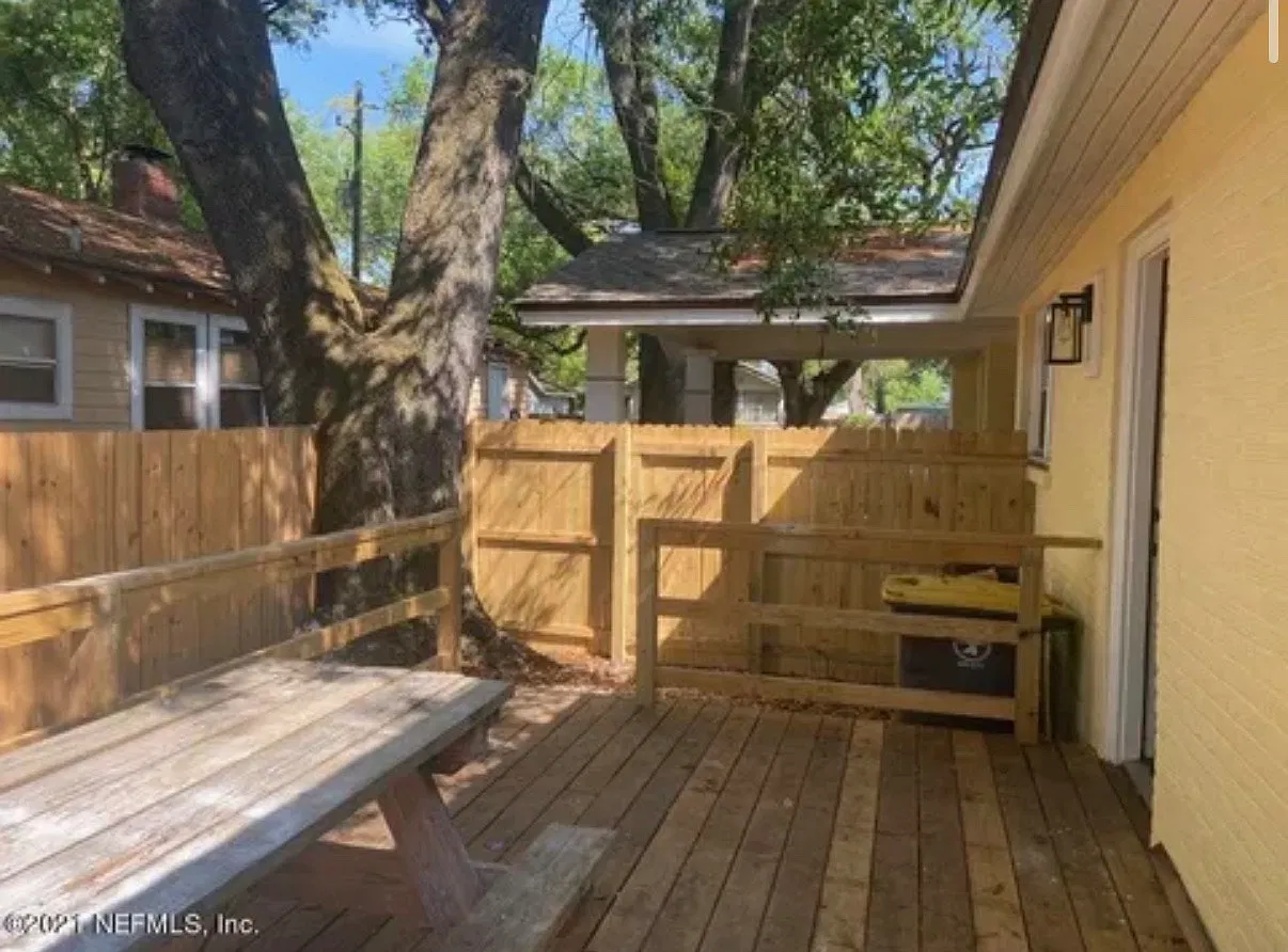 3 bed, 1749 sqft, $2,100 — Photo 2