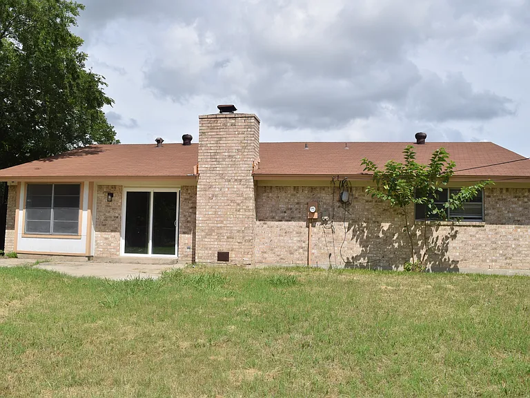 1709 Hooten St — Photo 2