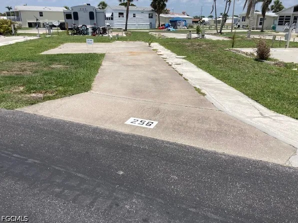 19681 Summerlin Rd #256, Fort Myers, FL 33908