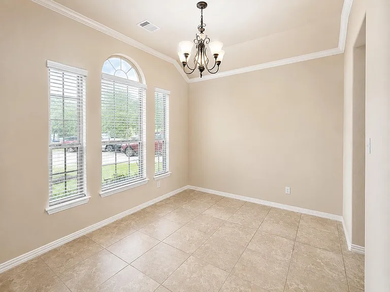 7506 Amber Village Cir — Photo 5